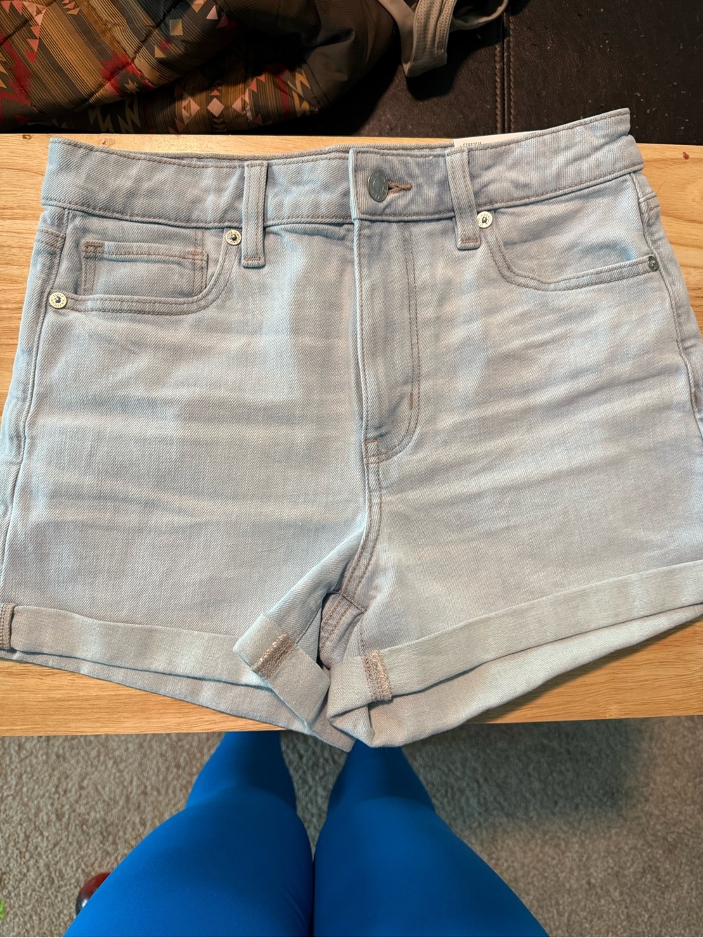NWT. American Eagle Mom shorts